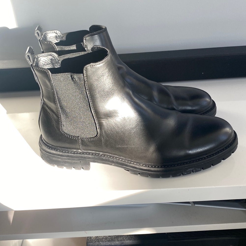 Nordstrom Black Chelsea boots